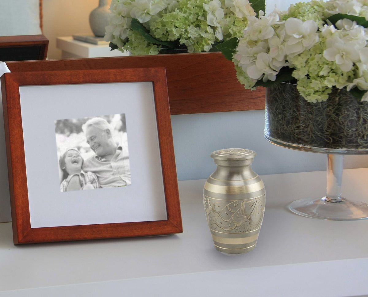 Commemorative Cremation Urns Platinum Majestic Radiance Cremation Urn