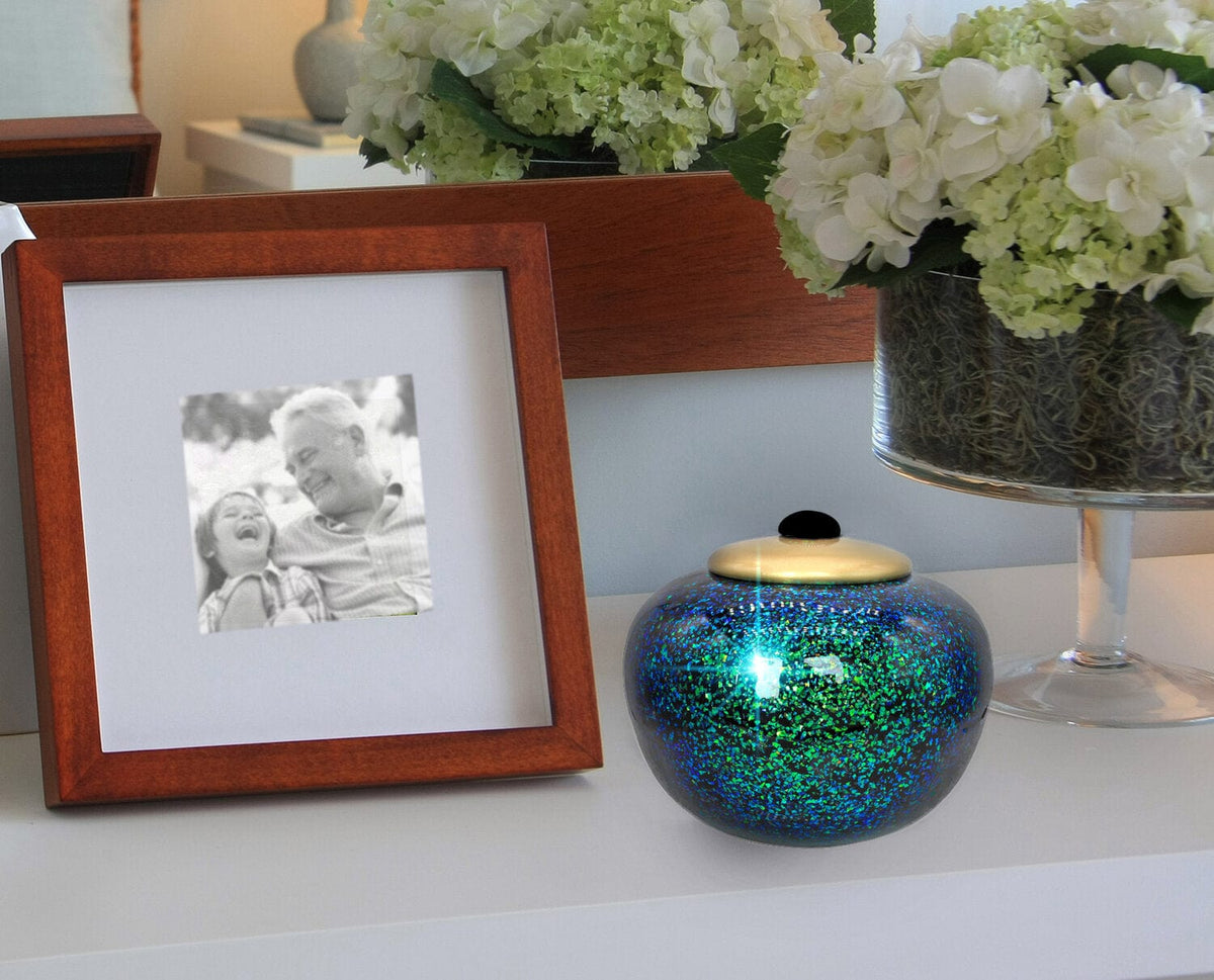 Commemorative Cremation Urns Keepsake Set of 4 Atlantis Shimmering Light Cremation Urn